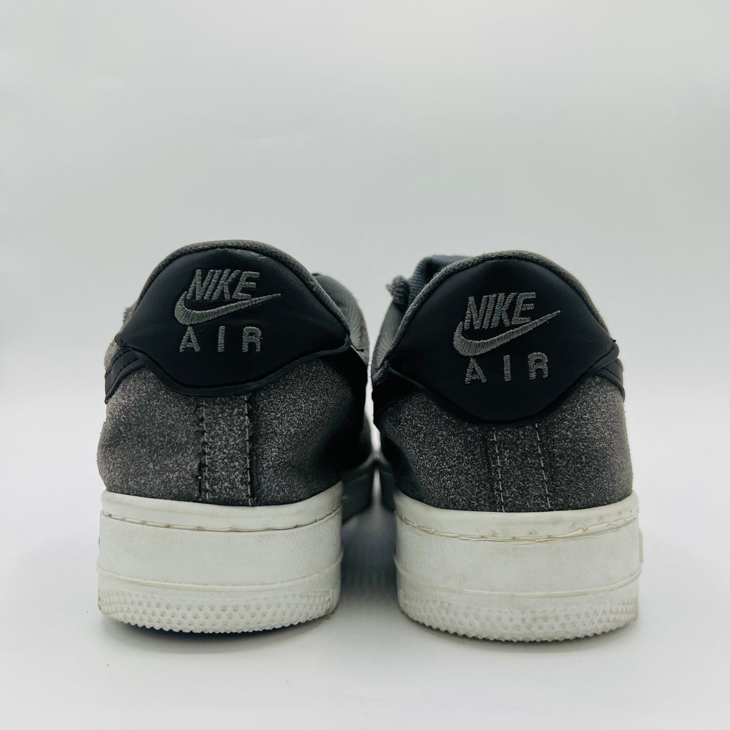 Nike Air Force 1 '07 LV8