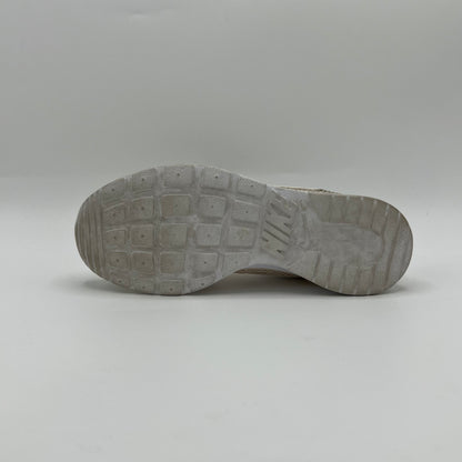Nike Tanjun