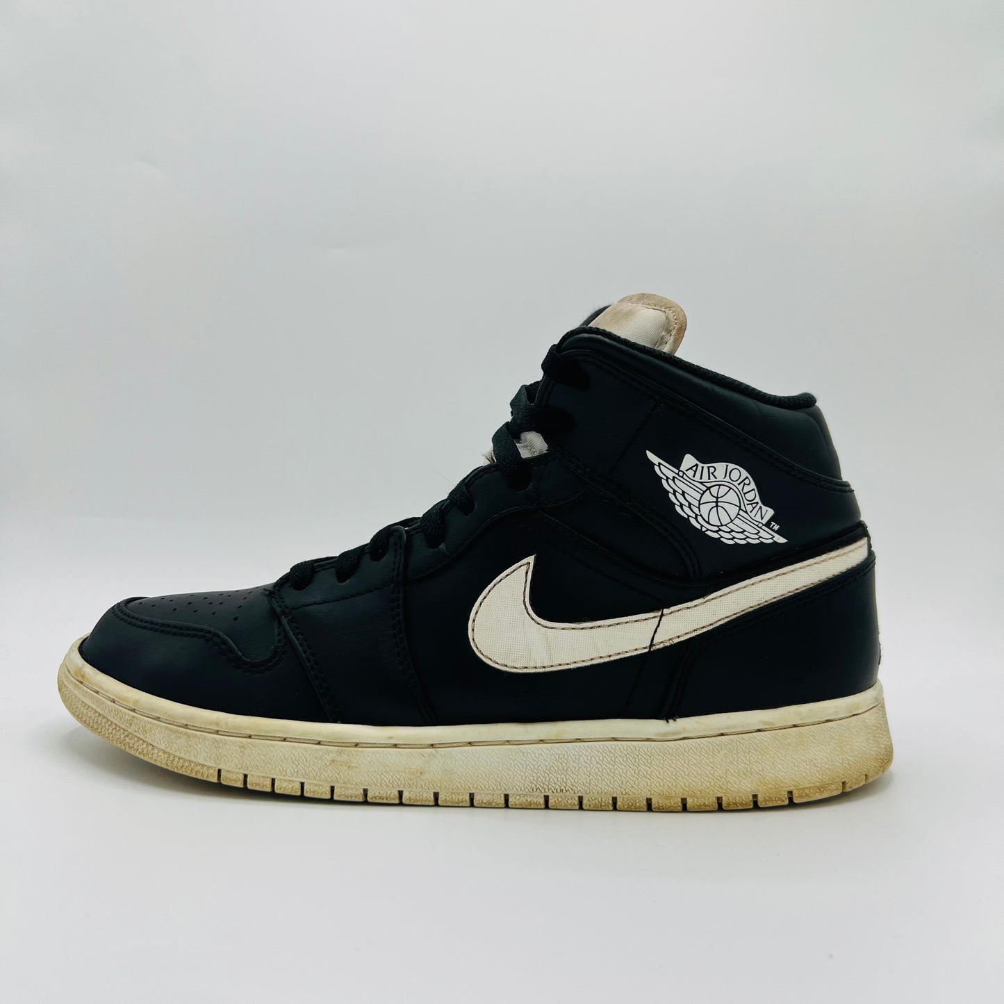 Nike Air Jordan 1 Mid