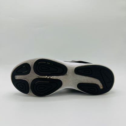 Nike Revolution 4