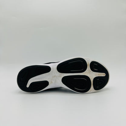 Nike Revolution 4