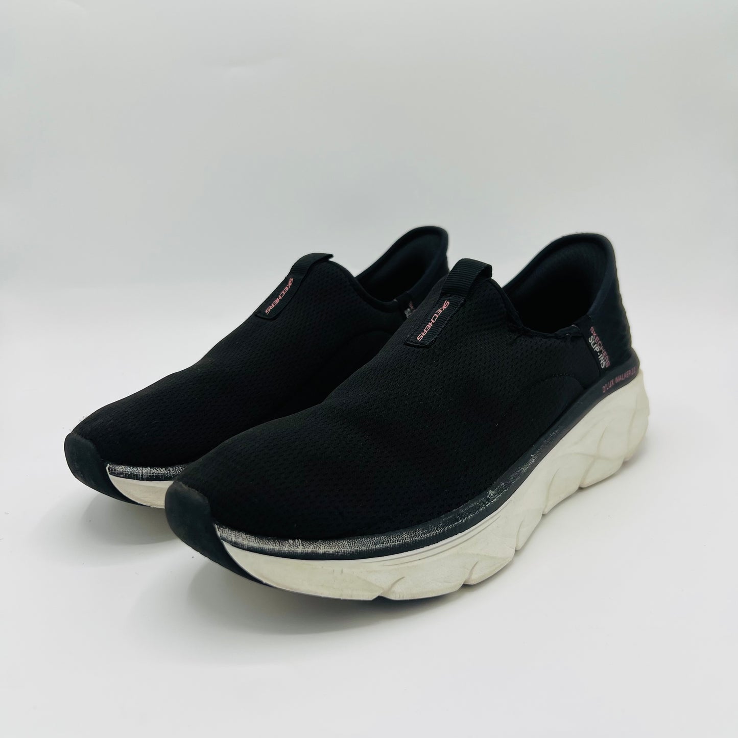 Skechers D'Lux Walker 2.0