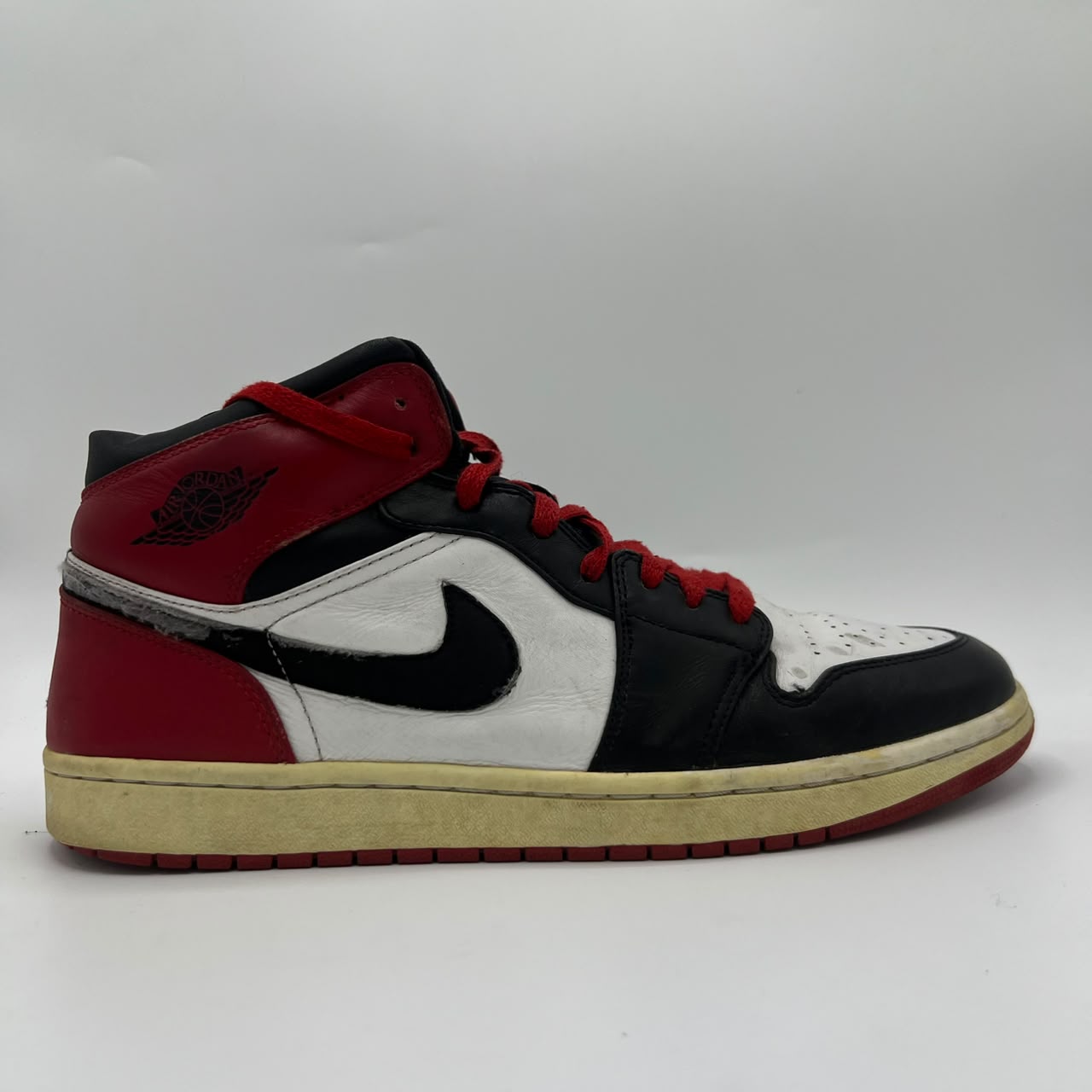 Nike Air Jordan 1 Retro