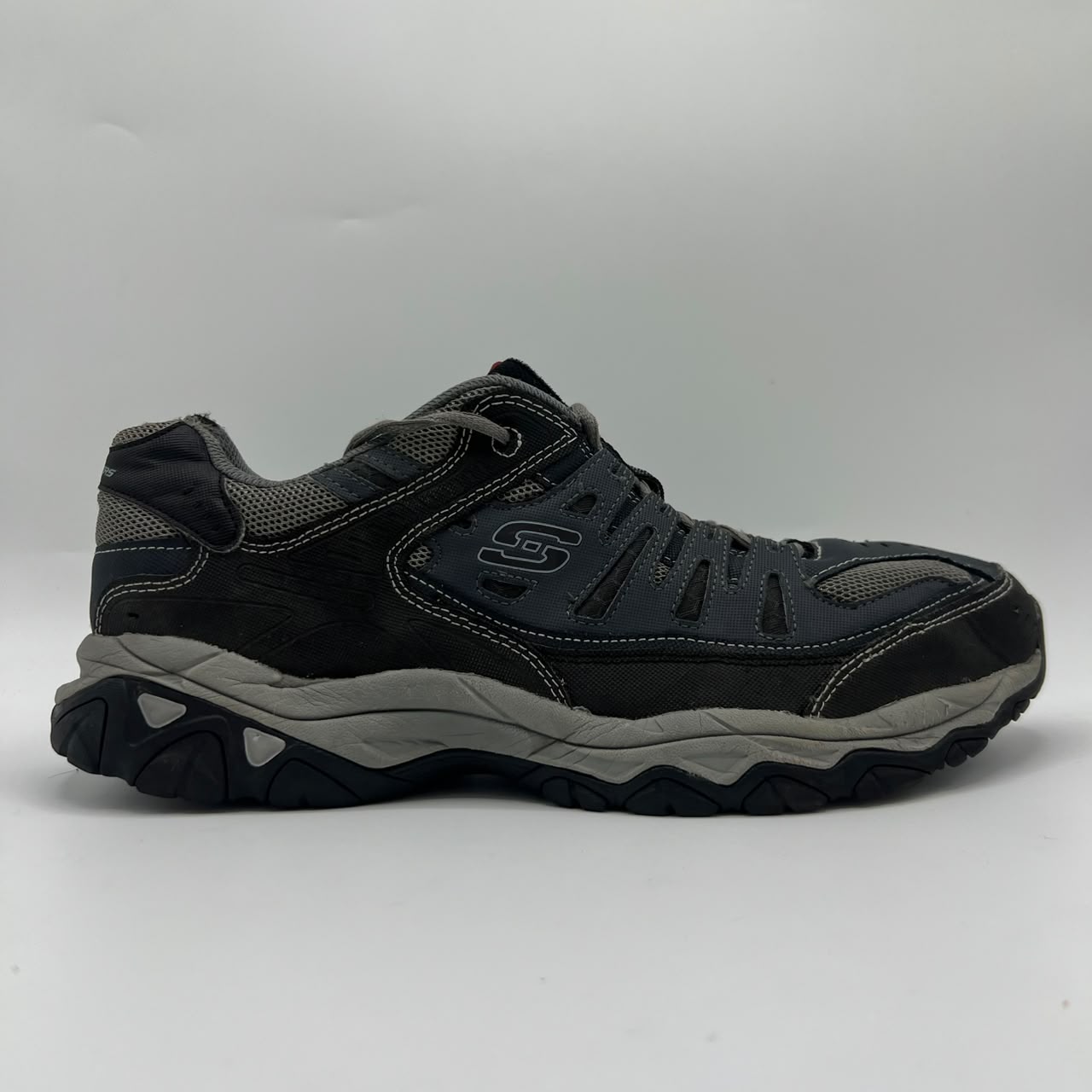 SKECHERS After Burn