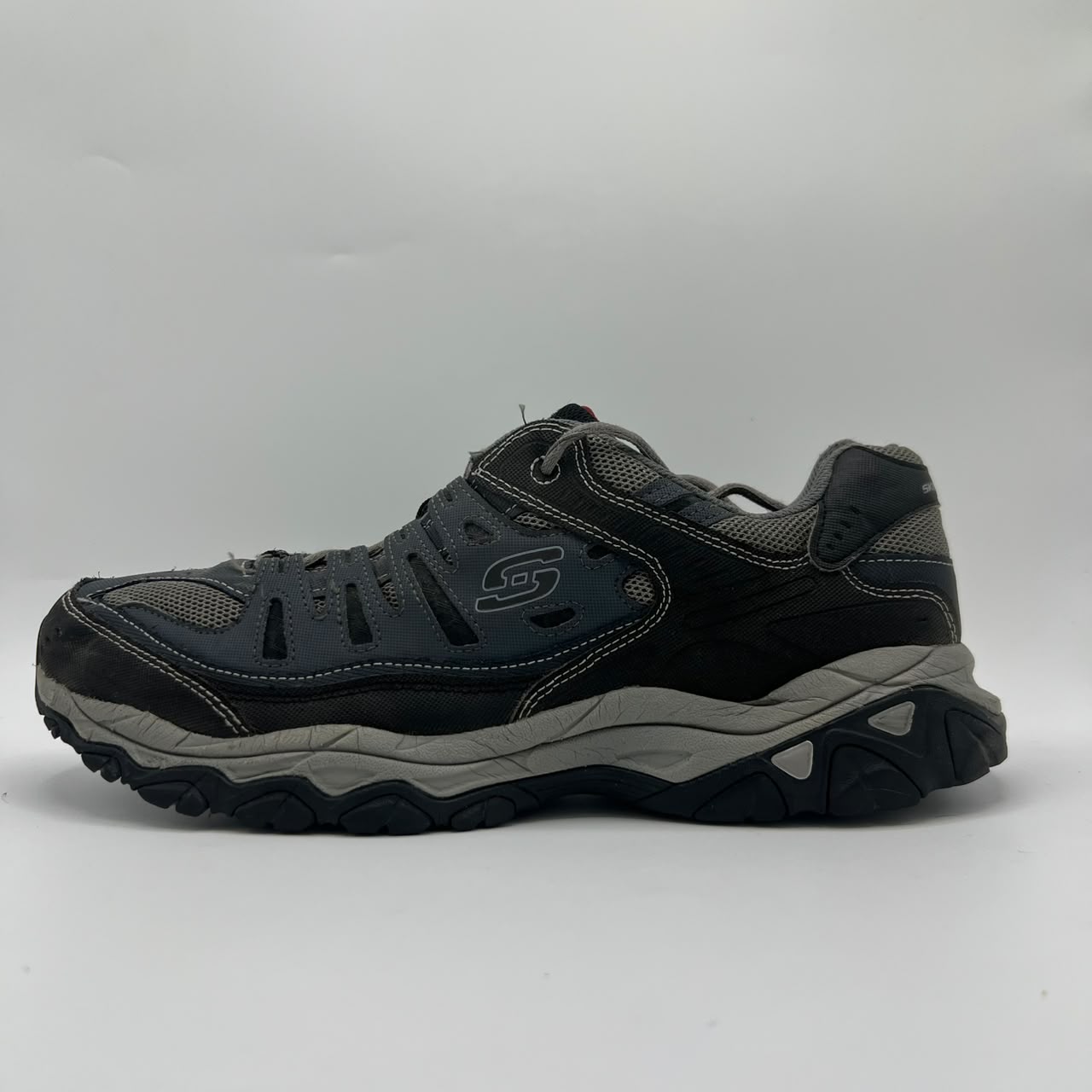 SKECHERS After Burn