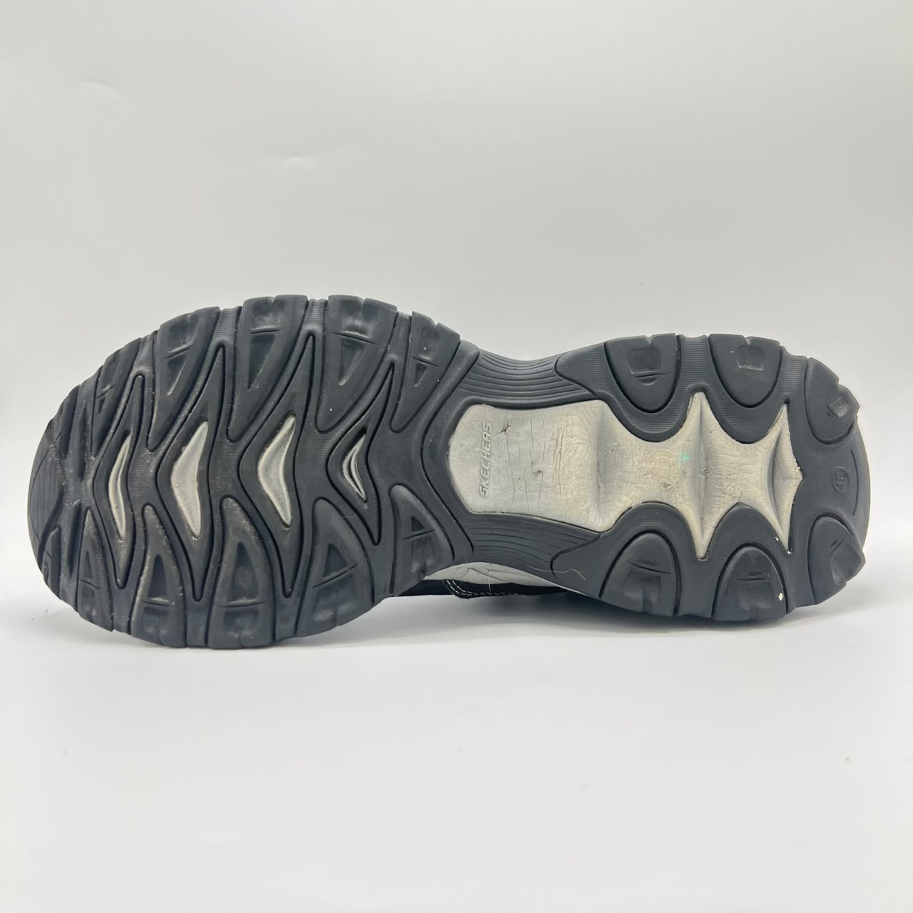 SKECHERS After Burn
