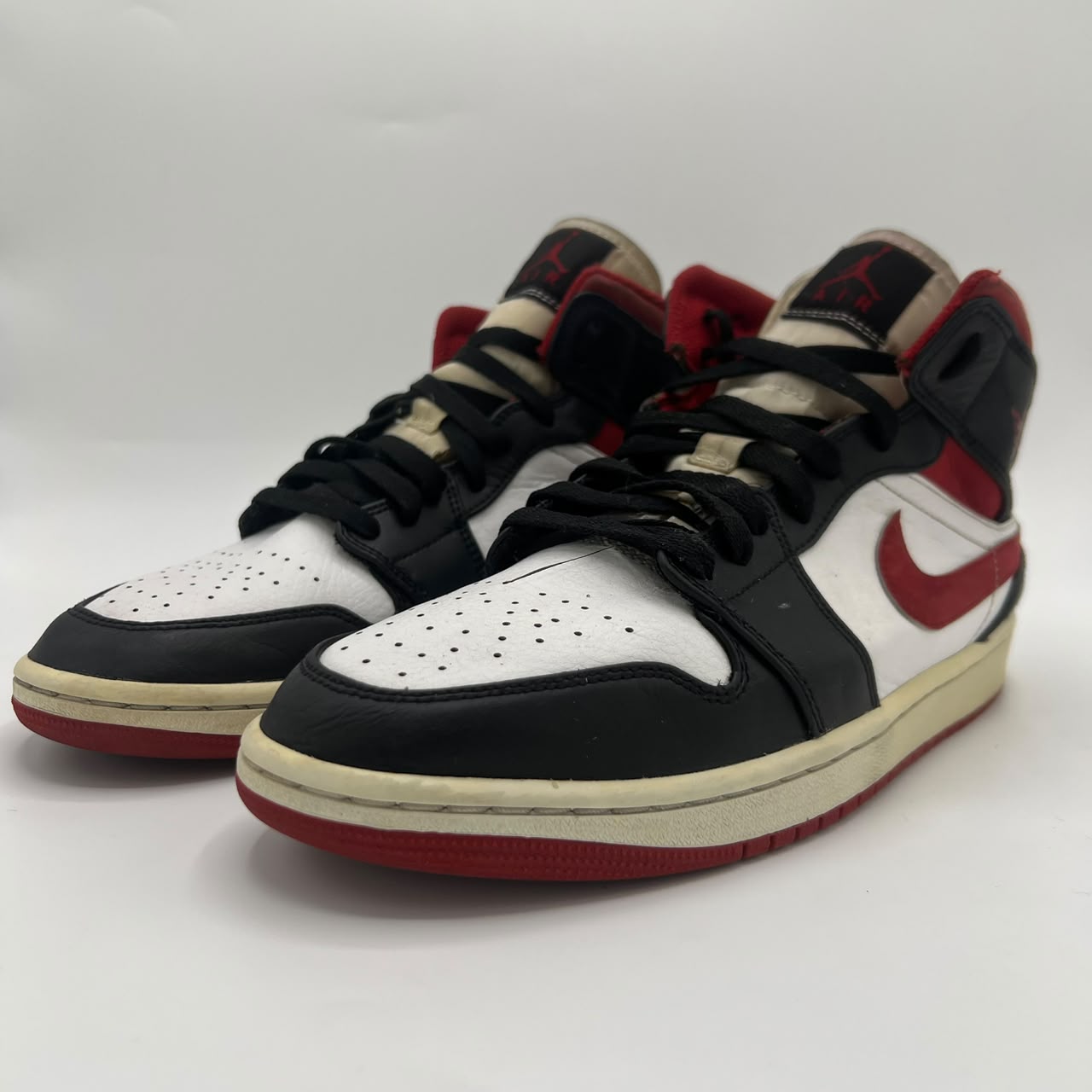 Nike Air Jordan 1