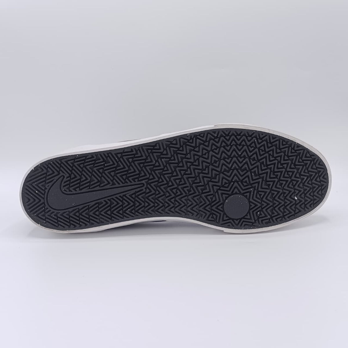 Nike SB Charge Canvas Sneakers