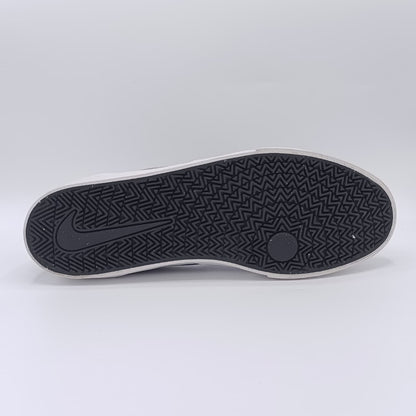Nike SB Charge Canvas Sneakers