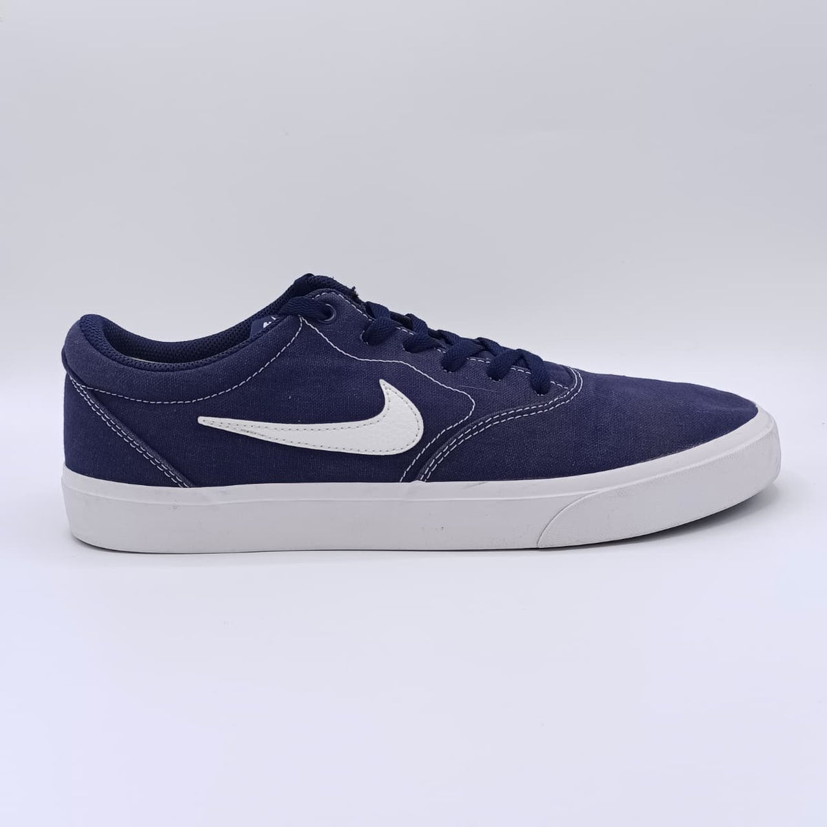 Nike SB Charge Canvas Sneakers