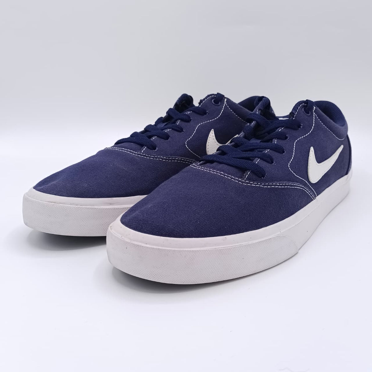 Nike SB Charge Canvas Sneakers