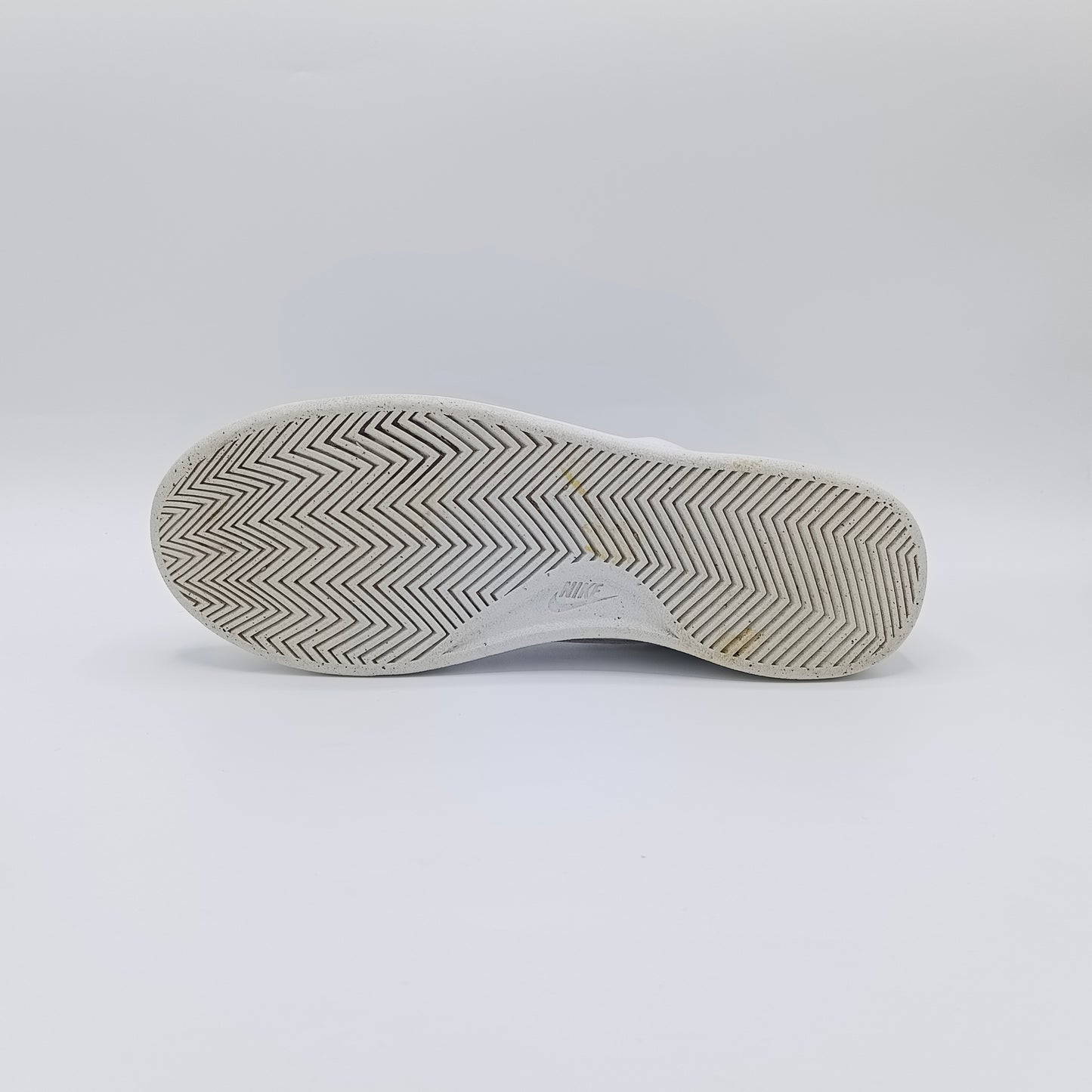 Nike Court Royale 2
