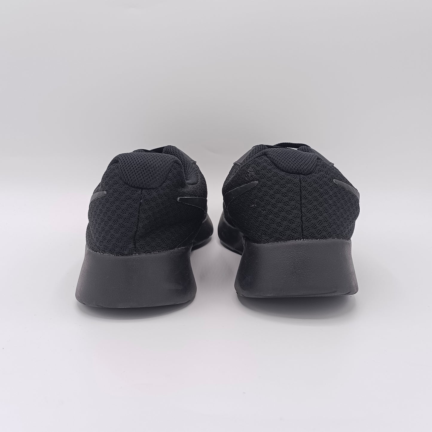 Nike Tanjun