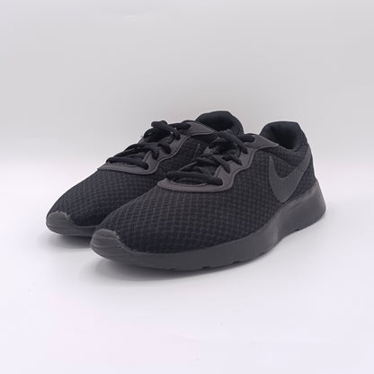 Nike Tanjun