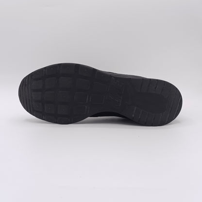 Nike Tanjun