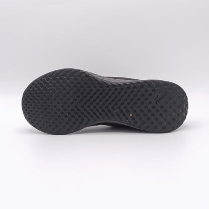 Nike Revolution 5